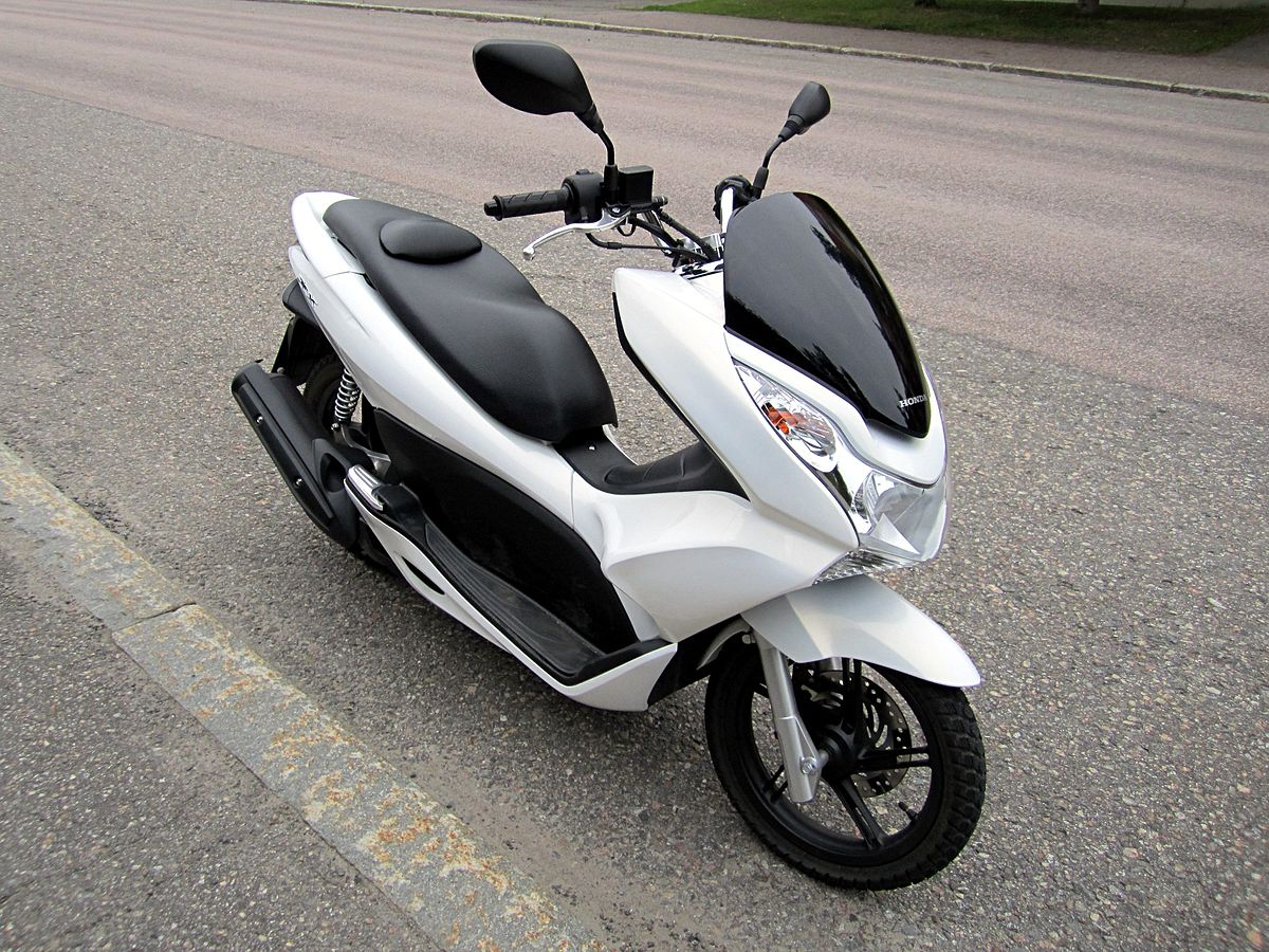 Thuê Honda PCX tại TPHCM