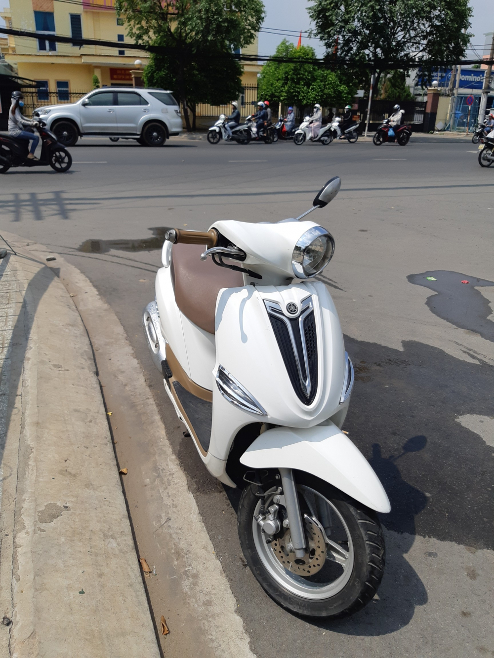 Thuê Yamaha Nozza tại TPHCM